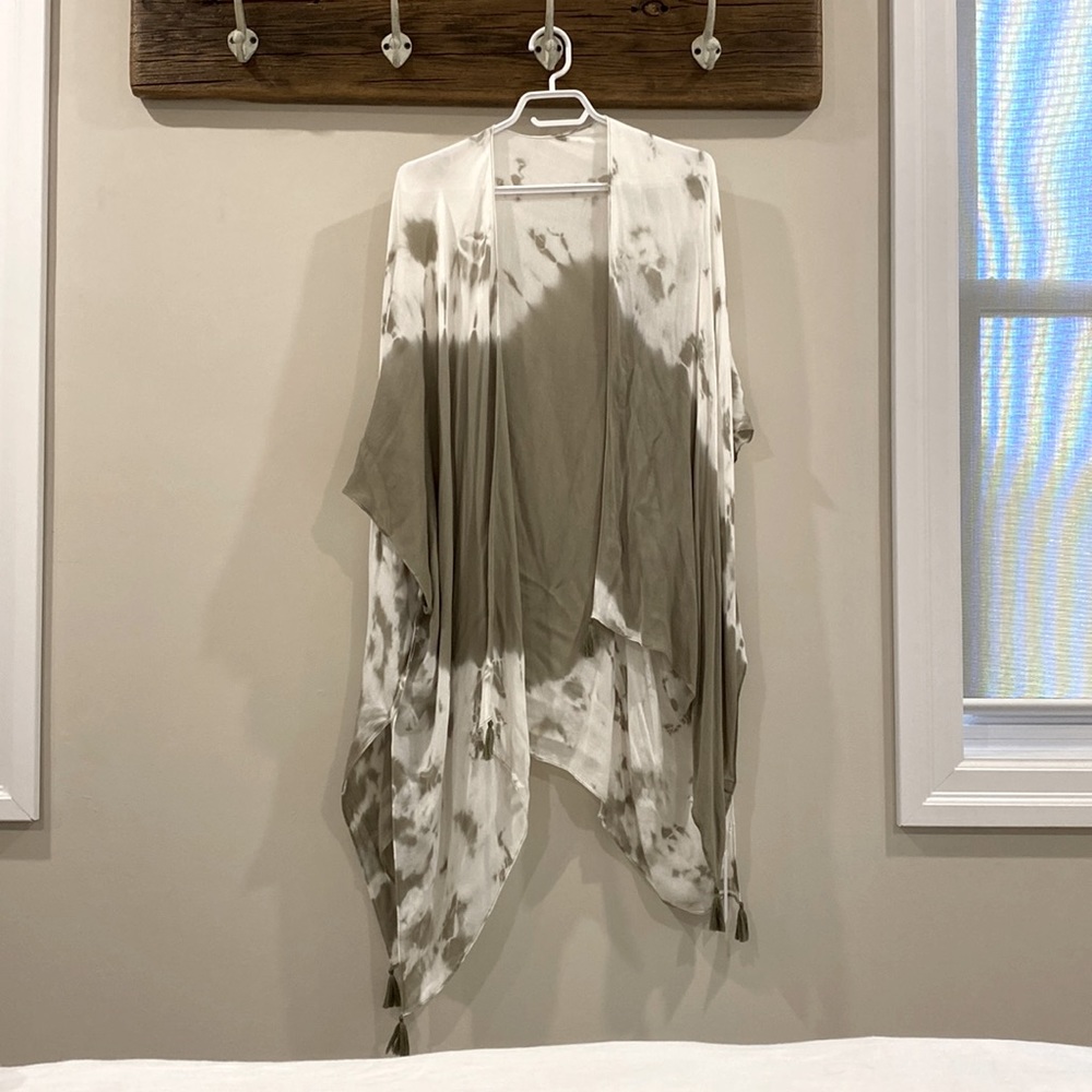 Gentle Fawn Heron Kimono in Sage Tie Dye